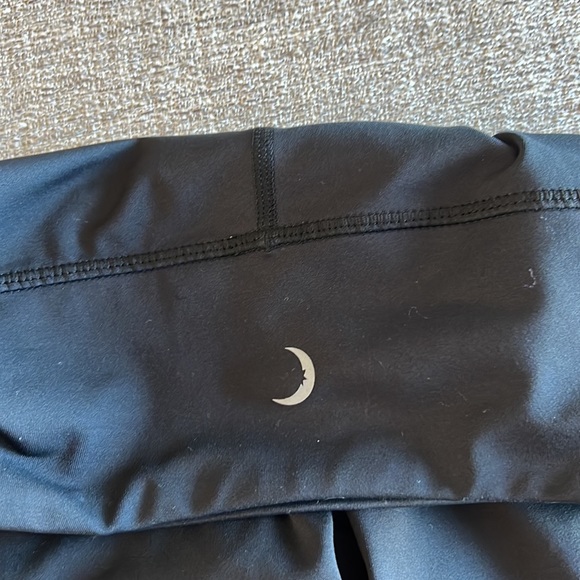 Zyia shorts with side pockets - Picture 2 of 2